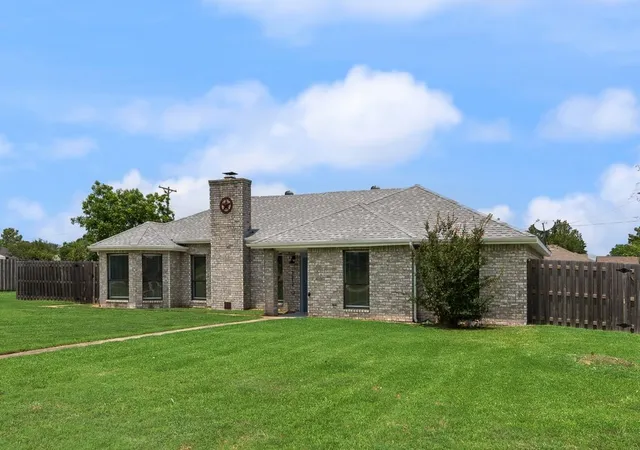 3rd image of 3517 Sachse Rd, Sachse, TX 75048 | MLS# 21283075