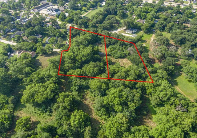 2nd image of 400 W Oak St, Mansfield, TX 76063 | MLS# 21288950