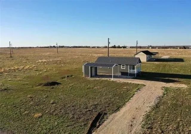 Homes for sale in Haskell, TX | 323 Blue Cat Blvd, Haskell, TX 79521 | MLS# 21289136