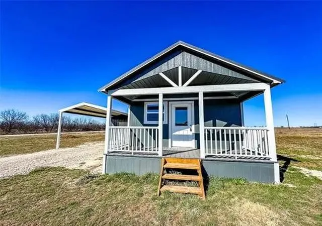 Homes for sale in Haskell, TX | 323 Blue Cat Blvd, Haskell, TX 79521 | MLS# 21289136