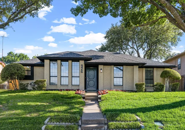 Photo 1 of Sale Pending at 926 Placid Dr, Mesquite, TX 75150 | MLS# 21291765 | Listing updated on 2026-07-10