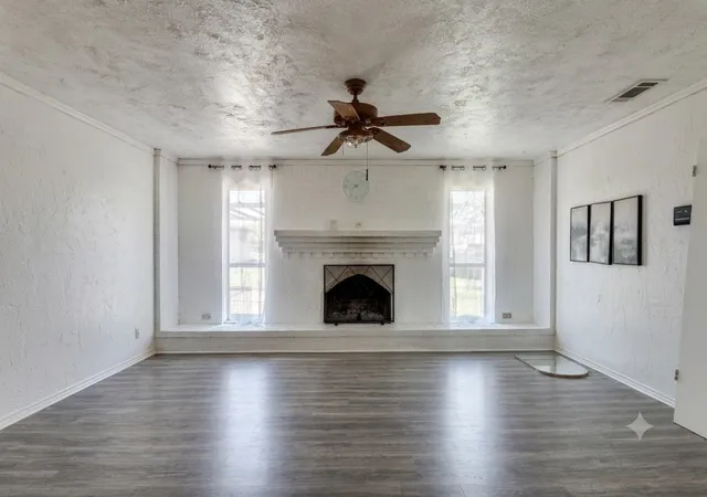 1st image of 501 Sunrise Dr, Waxahachie, TX 75165 | MLS# 21285572