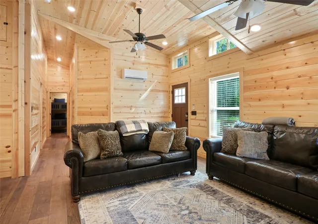 Photo 4 of Single family home for sale at 351 Private Road 6294, Palestine, TX 75801 | MLS# 21288656 | Listing updated on 2026-09-18