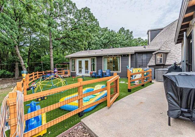 Photo 1 of Single family home for sale at 4505 Hunters Glen Ct, Granbury, TX 76048 | MLS# 21290680 | Listing updated on 2026-07-19