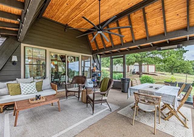 Photo 3 of Single family home for sale at 4505 Hunters Glen Ct, Granbury, TX 76048 | MLS# 21290680 | Listing updated on 2026-07-19