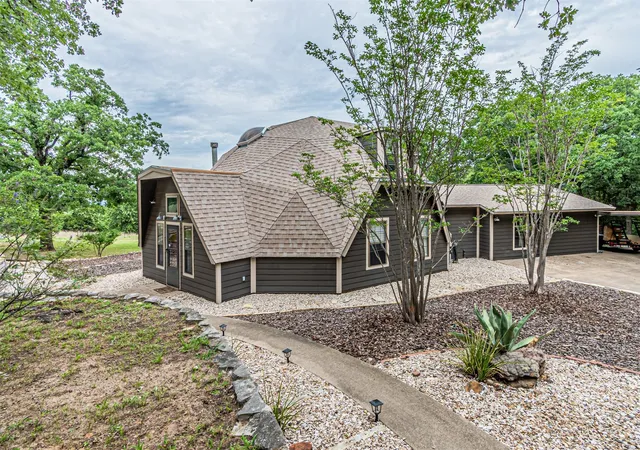 Photo 4 of Single family home for sale at 4505 Hunters Glen Ct, Granbury, TX 76048 | MLS# 21290680 | Listing updated on 2026-07-19