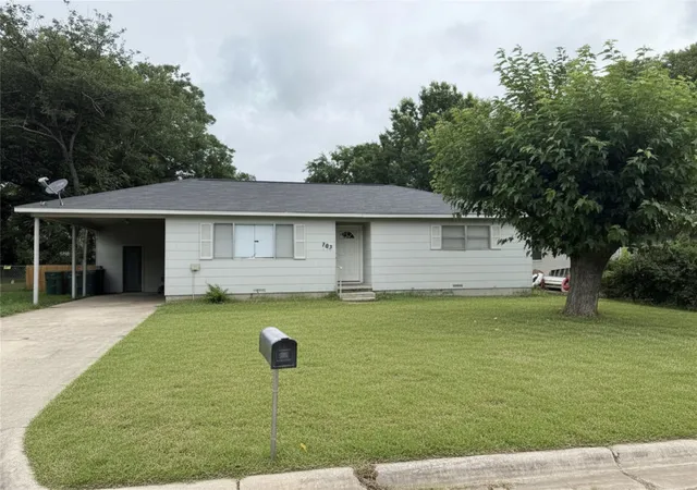 Homes for sale in Gainesville, TX | 703 Walter Rd, Gainesville, TX 76240 | MLS# 21269458