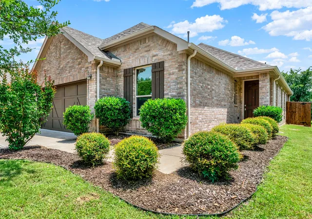 Photo 1 of Sale Pending at 7411 Fawnbrook Ln, Frisco, TX 75034 | MLS# 21286518 | Listing updated on 2026-08-28