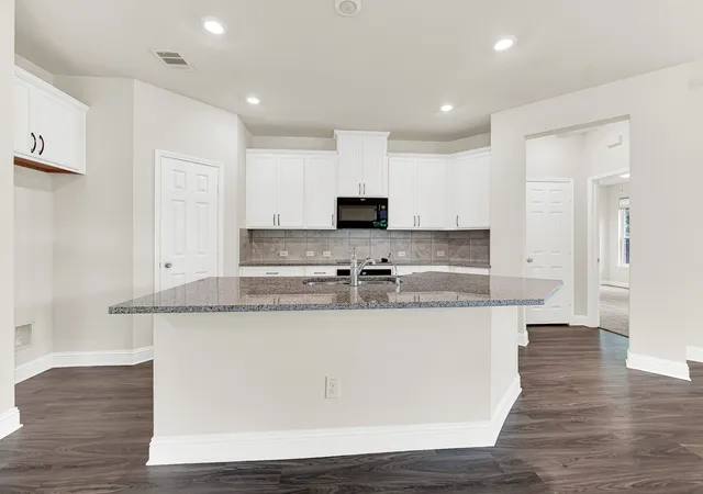 Photo 3 of Sale Pending at 7411 Fawnbrook Ln, Frisco, TX 75034 | MLS# 21286518 | Listing updated on 2026-08-28