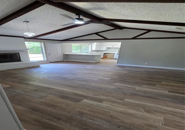Photo 3 of Single family home for sale at 713 N Spears St, Alvarado, TX 76009 | MLS# 21292249 | Listing updated on 2026-09-03