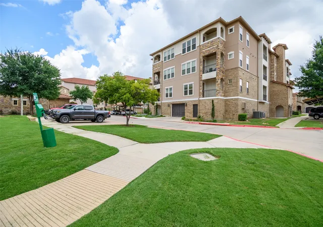 Homes for sale in Irving, TX | 6631 Via Positano #212, Irving, TX 75039 | MLS# 21293480