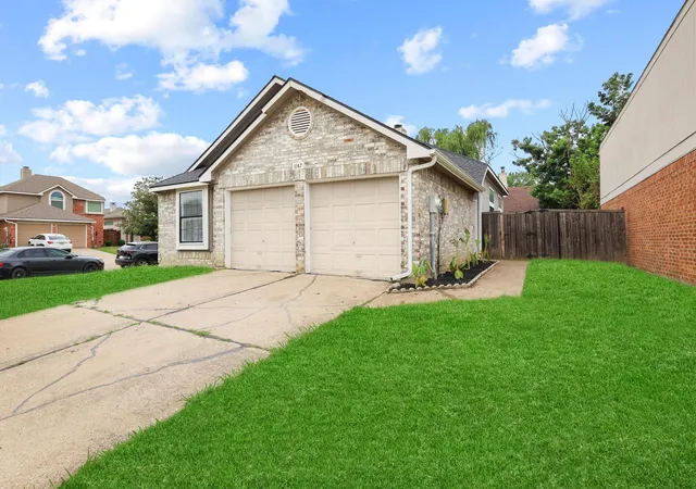 Homes for sale in Lewisville, TX | 1147 Seneca Pl, Lewisville, TX 75067 | MLS# 21291095