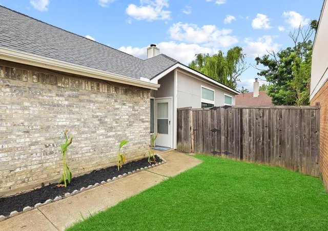 Homes for sale in Lewisville, TX | 1147 Seneca Pl, Lewisville, TX 75067 | MLS# 21291095