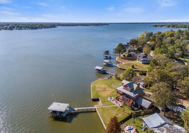 Homes for sale in Gun Barrel City, TX | 106 Jim St, Gun Barrel City, TX 75156 | MLS# 21287224
