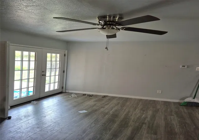 Photo 3 of Sale Pending at 631 Cove Hollow Dr, Dallas, TX 75224 | MLS# 21293370 | Listing updated on 2026-08-20