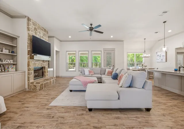 Photo 4 of Single family home for sale at 8681 Sari Strong Dr, Weatherford, TX 76087 | MLS# 21292886 | Listing updated on 2026-07-06