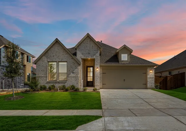 Photo 2 of Sale Pending at 821 Blue Fescue Rd, Justin, TX 76247 | MLS# 21293531 | Listing updated on 2026-08-26