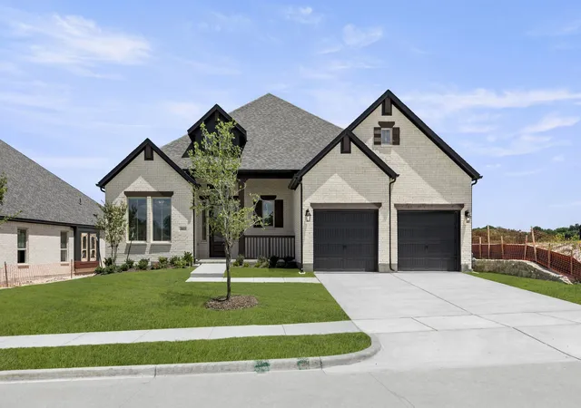 Photo 1 of Sale Pending at 2613 Emerald Shallows Dr, Mc Kinney, TX 75072 | MLS# 21293552 | Listing updated on 2026-07-11