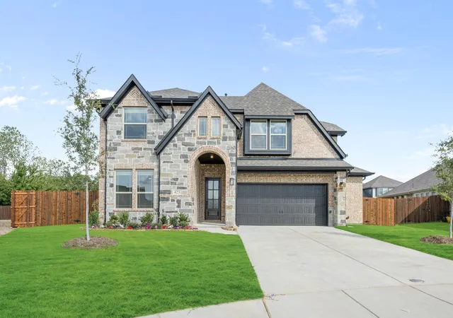 Photo 1 of Single family home for sale at 423 Atlas Cedar Dr, Glenn Heights, TX 75154 | MLS# 21293564 | Listing updated on 2026-10-07