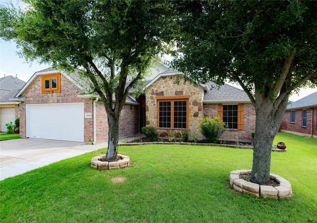 Photo 1 of Single family home for sale at 5840 Somerton Dr, Grand Prairie, TX 75052 | MLS# 21293235 | Listing updated on 2026-08-29