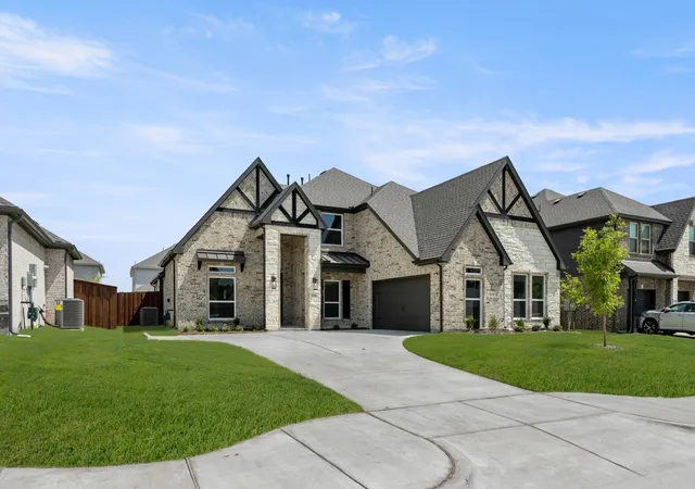 Photo 3 of Single family home for sale at 3731 Ironwood St, Midlothian, TX 76065 | MLS# 21293631 | Listing updated on 2026-08-24