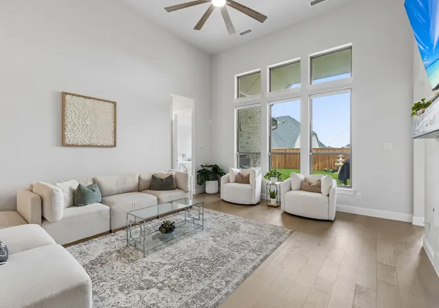 Photo 3 of Single family home for sale at 404 Lacey Oak Ln, Wylie, TX 75098 | MLS# 21286931 | Listing updated on 2026-08-22