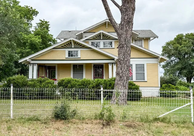 Photo 1 of Sale Pending at 2749 Mcgregor South Loop, Mc Gregor, TX 76657 | MLS# 21293675 | Listing updated on 2026-08-14