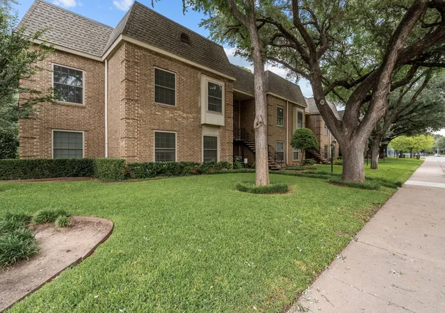 Photo 2 of Condo for sale at 4420 Harlanwood Dr #228, Fort Worth, TX 76109 | MLS# 21293529 | Listing updated on 2026-08-27