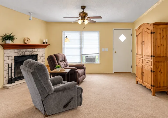 Photo 4 of Manufactured home for sale at 2001 Fm 1182, Ennis, TX 75119 | MLS# 21290156 | Listing updated on 2026-10-06