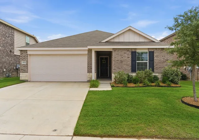 Homes for sale in Haslet, TX | 16024 Pious Dr, Haslet, TX 76052 | MLS# 21290863