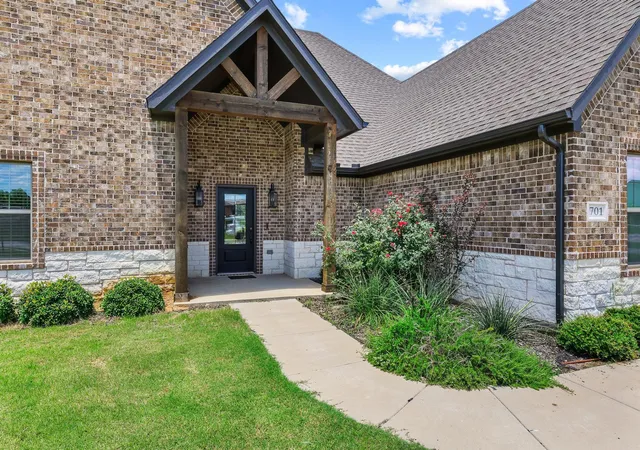Homes for sale in Collinsville, TX | 701 Georgia Blvd, Collinsville, TX 76233 | MLS# 21293737