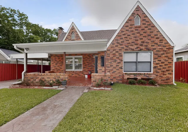 Homes for sale in Tyler, TX | 926 S Kennedy Ave, Tyler, TX 75701 | MLS# 21292554
