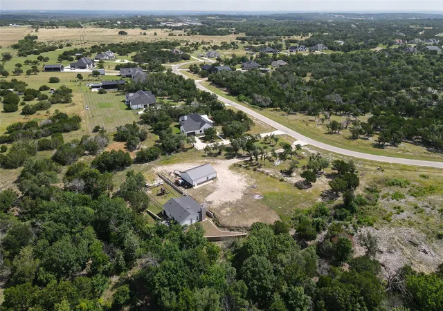Photo 3 of Sale Pending at 4092 Overlook Wy, Weatherford, TX 76085 | MLS# 21293629 | Listing updated on 2026-07-26