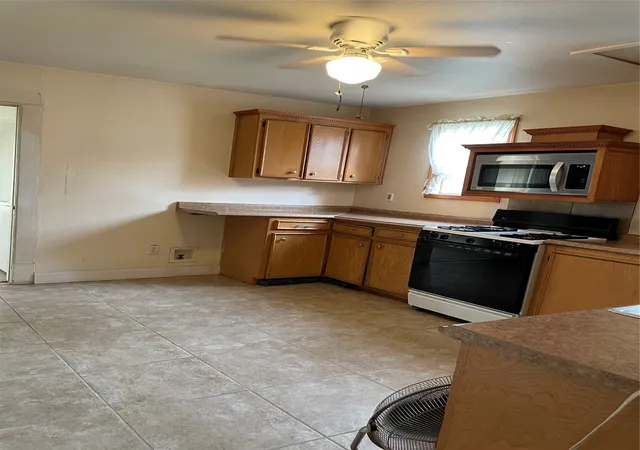 Photo 4 of Single family home for sale at 229 N Marlborough Ave, Dallas, TX 75208 | MLS# 21293643 | Listing updated on 2026-07-18