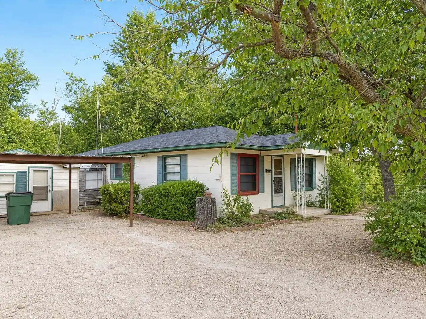 Single family home for sale at 317 Hurt St, Dublin, TX 76446 | MLS# 21293800