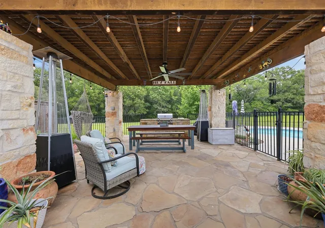 Photo 3 of House for sale at 1663 County Road 1405, Bogata, TX 75417 | MLS# 21293863 | Listing updated on 2026-10-03