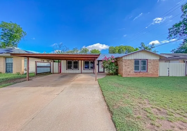 Homes for sale in Abilene, TX | 3212 Sandefer St, Abilene, TX 79603 | MLS# 21282144