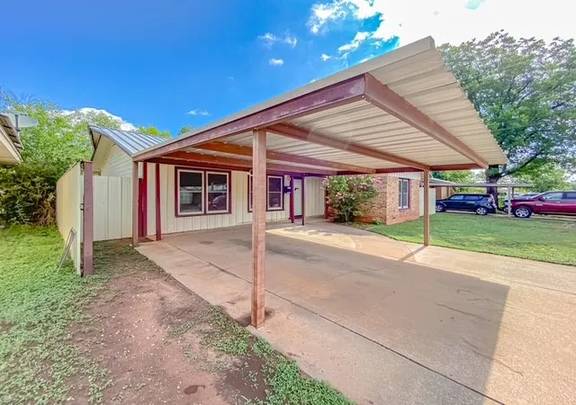 Homes for sale in Abilene, TX | 3212 Sandefer St, Abilene, TX 79603 | MLS# 21282144