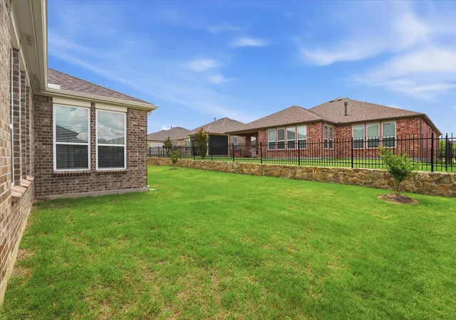 Homes for sale in Little Elm, TX | 1112 Cornerstone Dr, Little Elm, TX 76227 | MLS# 21293872