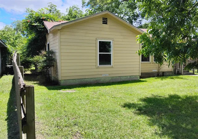 Homes for sale in Denison, TX | 620 W Morton St, Denison, TX 75020 | MLS# 21293888