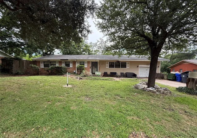 9th image of 2324 Oak Cliff Dr, Waco, TX 76710 | MLS# 21291081