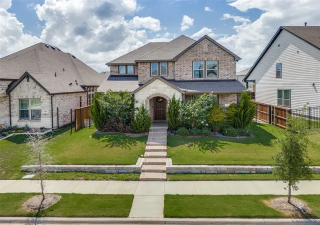 Photo 2 of Single family home for sale at 909 Almond Blossom Cir, Crowley, TX 76036 | MLS# 21293787 | Listing updated on 2026-07-15