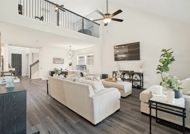 Photo 4 of Single family home for sale at 909 Almond Blossom Cir, Crowley, TX 76036 | MLS# 21293787 | Listing updated on 2026-07-15