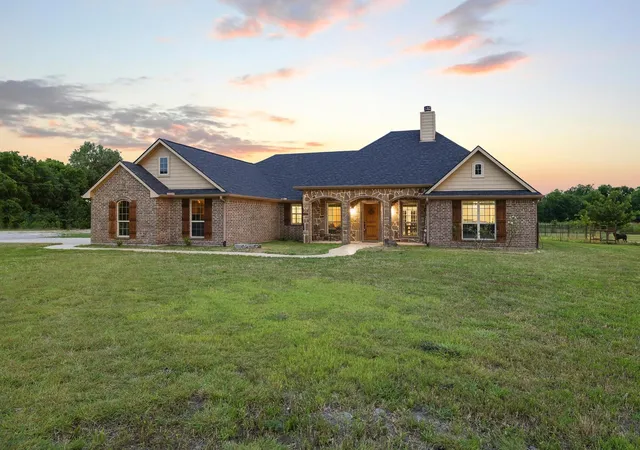 Photo 1 of Single family home for sale at 460 County Road 4421, Trenton, TX 75490 | MLS# 21283361 | Listing updated on 2026-07-23