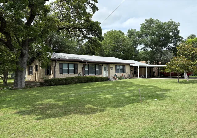 Homes for sale in Gorman, TX | 323 S Fisher St, Gorman, TX 76454 | MLS# 21293969