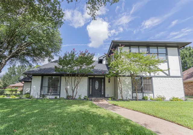 3rd image of 1121 Augusta Ct, Mansfield, TX 76063 | MLS# 21292736
