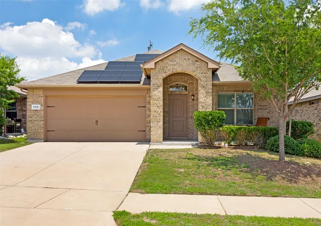 Homes for sale in Crowley, TX | 709 Wylie St, Crowley, TX 76036 | MLS# 21283031