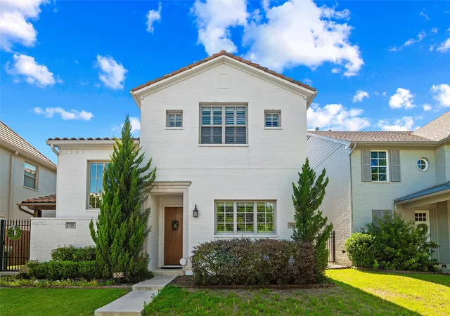 Townhouse for sale at 508 Sheer Bliss Ln, Fort Worth, TX 76114 | MLS# 21291971