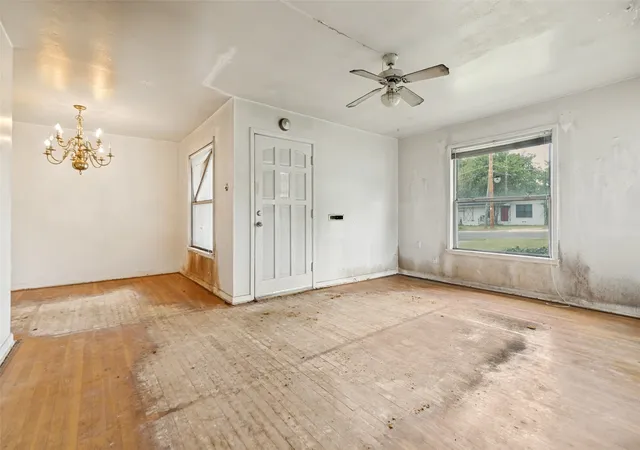 Photo 4 of Single family home for sale at 1112 E Ann Arbor Ave, Dallas, TX 75216 | MLS# 21294050 | Listing updated on 2026-07-28