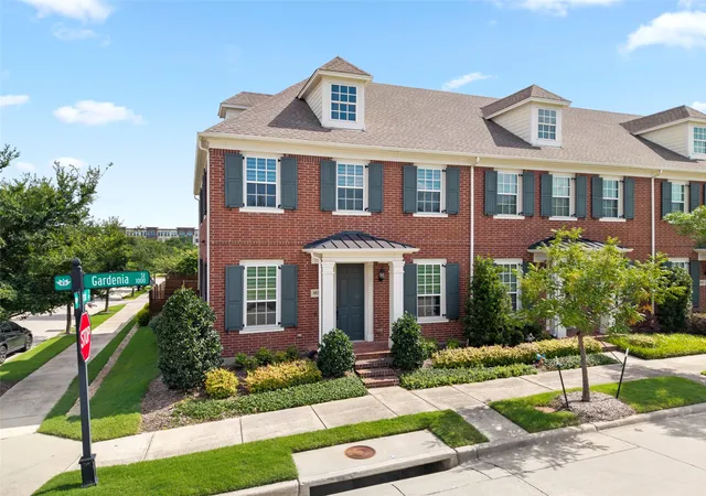 Homes for sale in Carrollton, TX | 1036 Gardenia St, Carrollton, TX 75007 | MLS# 21292450